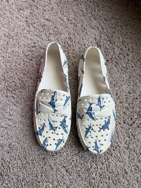 FLoafers White Shark Print Slip-On Loafers size 3
